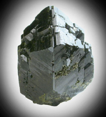 Epidote (twinned crystals) from Altay, Xinjiang, Uygur, China