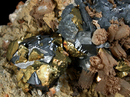 Sphalerite, Chalcopyrite, Fluorite, Siderite from Dalnegorsk, Primorskiy Kray, Russia