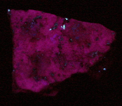 Katayamalite, Sugilite, Albite, Aegirine from Iwaki Jima, Echi Gun, Ehima Pref., Japan (Type Locality for Katayamalite and Sugilite)