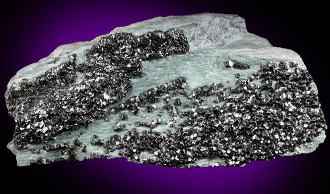 Magnetite from Val Malenco, Sondrio Province, Lombardy, Italy