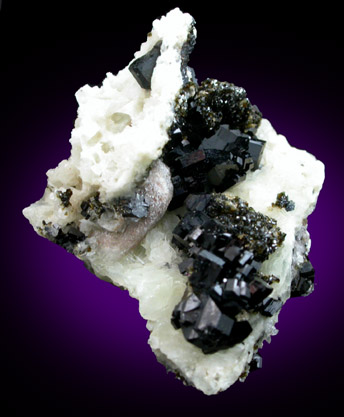 Babingtonite from Cheapside Quarry, East Deerfield, Franklin County, Massachusetts