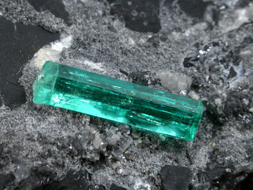 Beryl var. Emerald from La Pita Mine, Maripi deposit, Vasquez-Yacopi District, Colombia