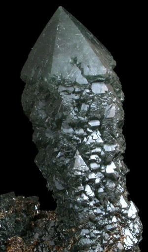 Quartz with Hedenbergite-Actinolite-Crossite inclusions on Andradite Garnet from Sinerechenskoye deposit, west of Kavalerovo, Primorskiy Kray, Russia