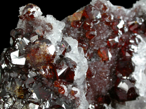 Sphalerite, Calcite and Quartz from Shuikoushan Mine, Hunan Province, China