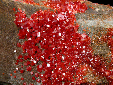 Vanadinite from Apache Mine (Vanadium Shaft), 8 km north of Globe, Gila County, Arizona