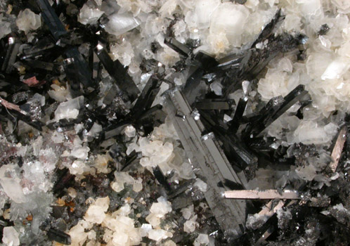 Ferberite (twinned crystals) from Tlerza, Romania