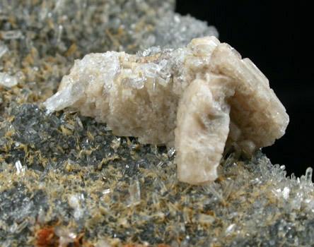 Whiteite-(CaFeMg) from Rapid Creek, 70 km northwest of Aklavik, Yukon, Canada