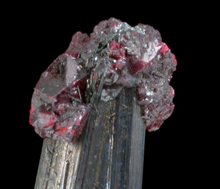 Cinnabar on Stibnite from #2 Bis Mine, Nikitovka, Donets'k Oblast, Ukraine