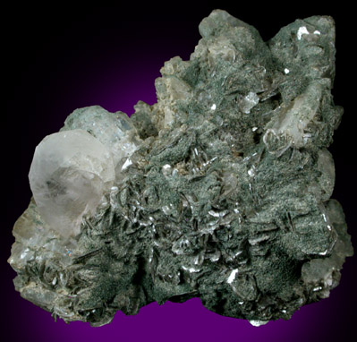 Quartz, Fluorapatite, Chlorite, Albite from Predoi, Valle d'Aurino, Bolzano, Italy