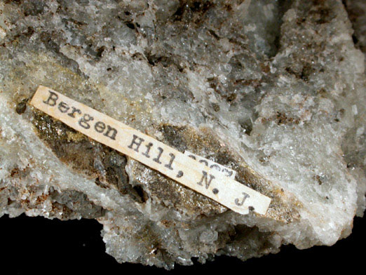 Apophyllite, Natrolite, Calcite, Stilpnomelane from Bergen Hill, Hudson County, New Jersey