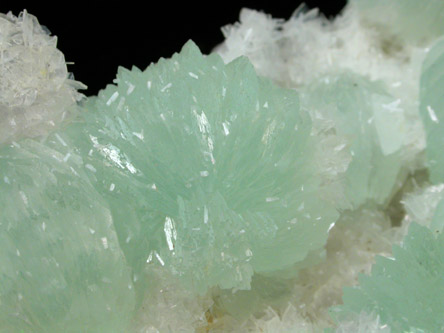 Prehnite, Calcite, Quartz, Heulandite from Tafelkop, Goboboseb Mountains, 27 km west of Brandberg Mountain, Erongo region, Namibia