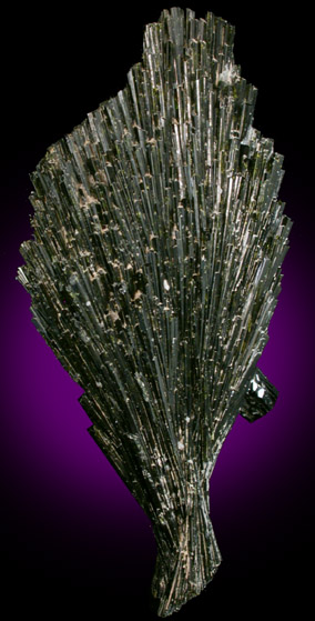 Epidote from Rosario Mabel Claim, Pampa Blanca, Huancavelica Department, Peru