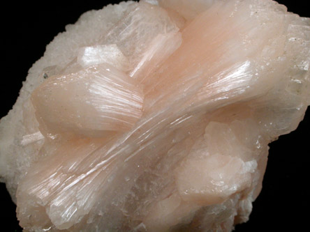 Stilbite-Ca on Quartz from Nashik District, Maharashtra, India