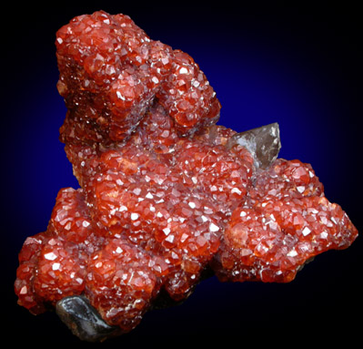 Spessartine Garnet over Microcline and Quartz from Tongbei-Yunling District, Fujian Province, China