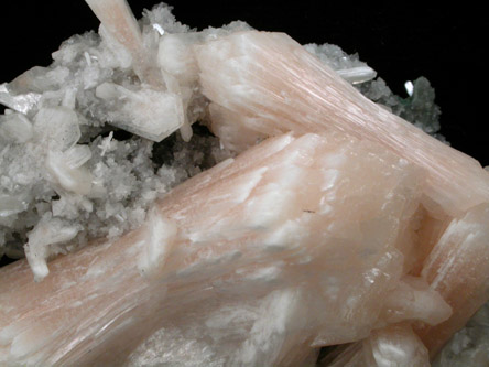 Stilbite-Ca from Aurangabad, Maharashtra, India