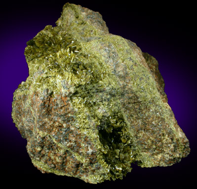 Clinozoisite var. Pistacite from Alicante, Valencia, Spain