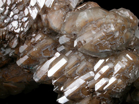 Datolite with Hedenbergite internal phantoms from Borosilikatnoye deposit, Dalnegorsk, Primorskiy Kray, Russia