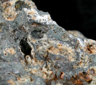 Tuhualite and Narsarsukite from Opo Bay, Mayor Island, North Island, New Zealand (Type Locality for Tuhualite)