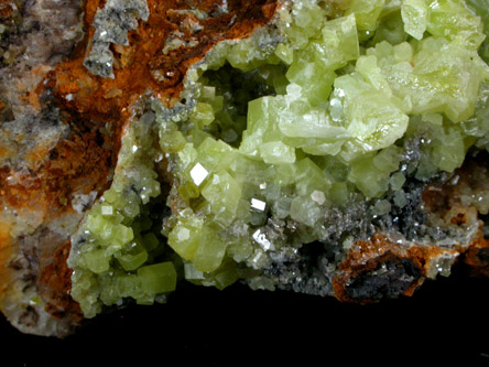 Pyromorphite on Barite from San Andreas Mine, Villaviciosa de Cordoba, Spain