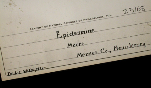 Stilbite var. Epidesmine over Calcite from Moore's Station, Mercer County, New Jersey