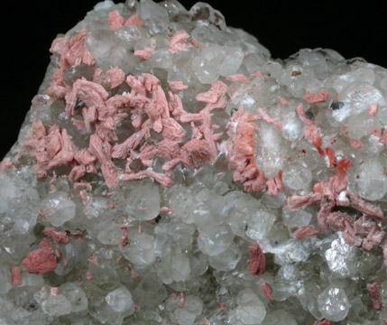 Albite on Calcite from Paterson, Passaic County, New Jersey