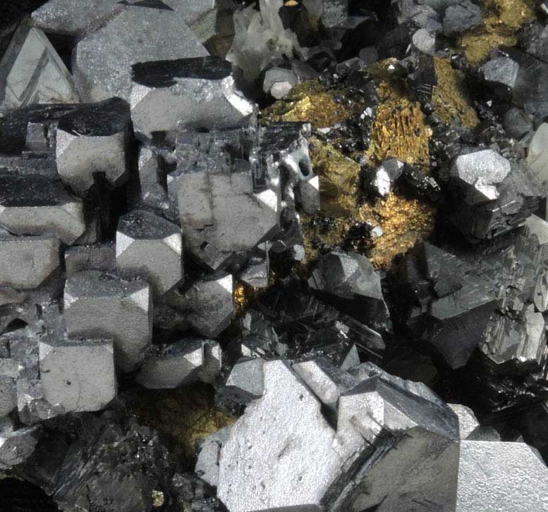 Galena, Sphalerite, Chalcopyrite, Quartz from Deveti Septemvri Mine, Madan District, Rhodope Mountains, Bulgaria