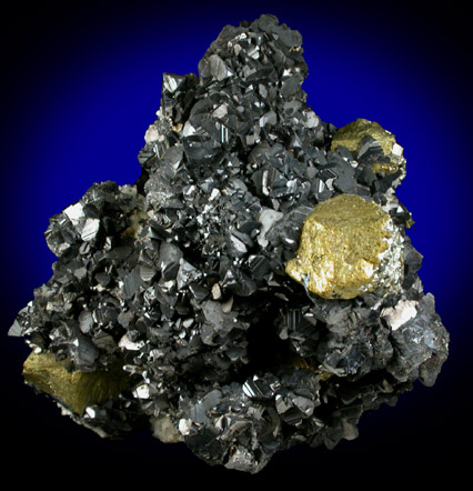 Pyrite on Chalcopyrite over Sphalerite with Quartz from Deveti Septemvri Mine, Madan District, Rhodope Mountains, Bulgaria