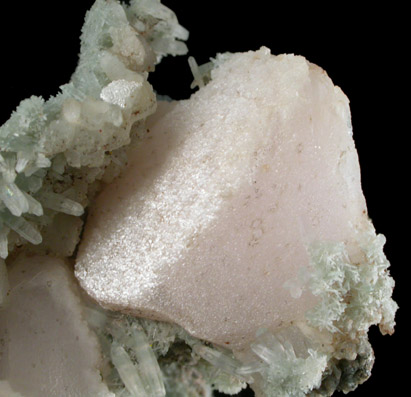 Calcite on Quartz from Deveti Septemvri Mine, Madan District, Rhodope Mountains, Bulgaria