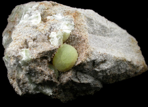 Wavellite from National Limestone Quarry, Lime Ridge, Mount Pleasant Mills, Snyder County, Pennsylvania