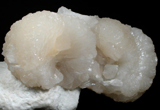 Stilbite-Ca from Aurangabad, Maharashtra, India