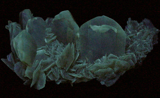 Gypsum var. Selenite (twinned crystals) from Las Salinas de Paracas, Pisco, Ica Department, Peru