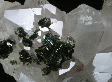 Quartz with Epidote from Hongqizhen Quarry, Meigu, Sichuan, China