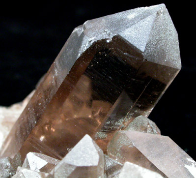 Quartz var. Smoky Dauphin-law Twin from St. Gotthard, Kanton Uri, Switzerland