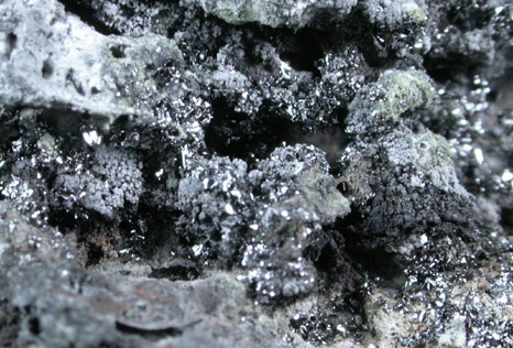Rheniite (IMA 1999-004a) from Kudriavy (Kudryaviy) volcano, Iturup Island, Kuril Islands, Sakhalinskaya Oblast', Russia (Type Locality for Rheniite)
