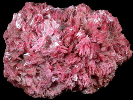 Rhodonite from Chiurucu Mine, Dos de Mayo Province, Peru