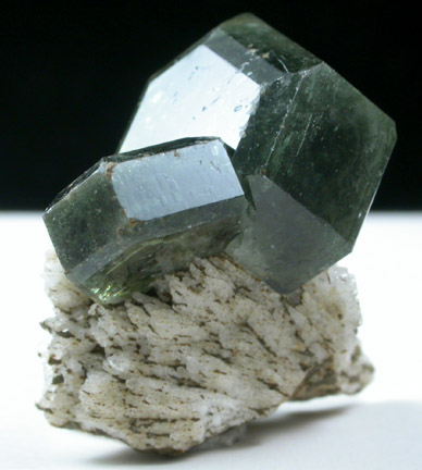 Fluorapatite from Sapo Mine, Conselheiro Pena, Minas Gerais, Brazil