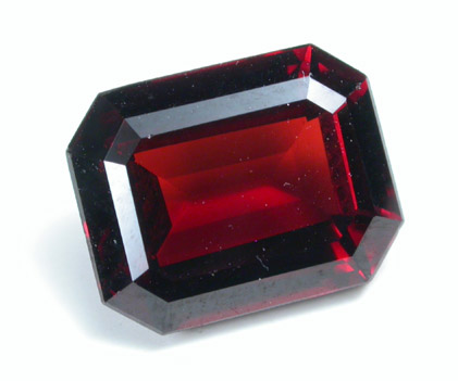 Almandine Garnet (with 3.92 carat faceted gemstone) from Emerald Creek, Latah County, Idaho