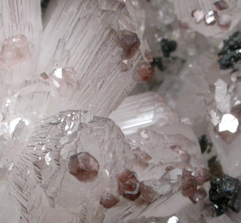 Hemimorphite with Goethite and Calcite from Santa Eulalia District, Aquiles Serdn, Chihuahua, Mexico