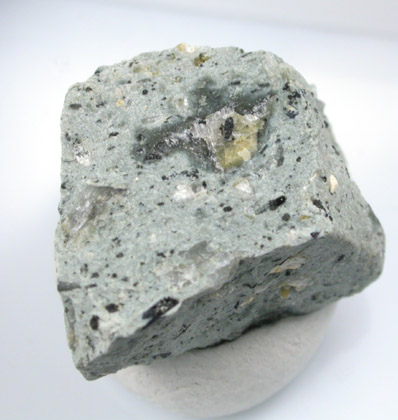 Oxykinoshitalite (IMA 2004-013) from Fernando de Noronha Island, 326 km northeast of Cabo de Sao Roque, Pernambuco, Brazil (Type Locality for Oxykinoshitalite)
