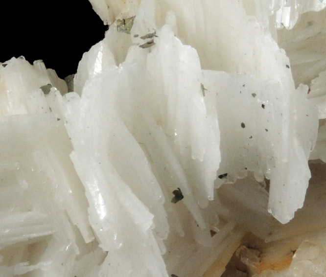 Barite with Calcite and Chalcopyrite from Minerva #1 Mine, Cave-in-Rock District, Hardin County, Illinois