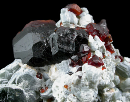 Clinohumite (twinned crystals) and Talc from Ladjuar Medam, Koksha Valley, Badakshan, Afghanistan