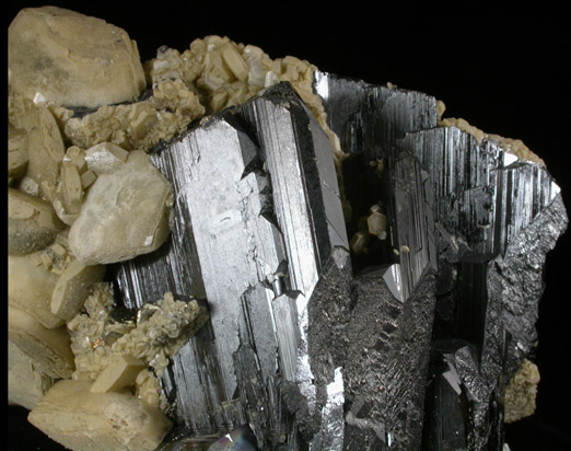Ferberite and Siderite from Panasqueira Mine, Barroca Grande, 21 km. west of Fundao, Castelo Branco, Portugal
