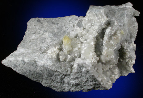 Weloganite, Strontianite, Dawsonite from Francon Quarry, Montréal, Île de Montréal, Québec, Canada (Type Locality for Weloganite)