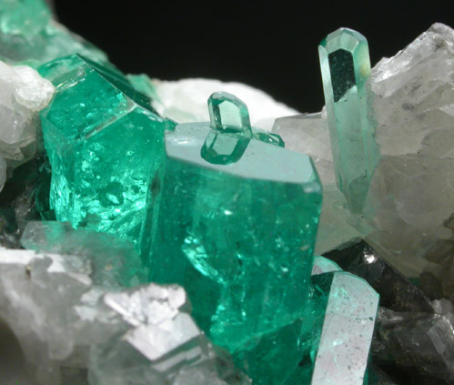 Beryl var. Emerald on Calcite from La Pita Mine, Vasquez-Yacopi District, Colombia