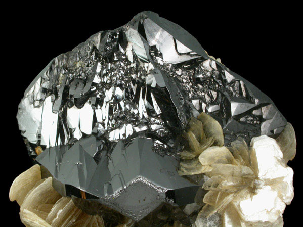 Cassiterite and Muscovite from Xuebaoding Mountain near Pingwu, Sichuan Province, China