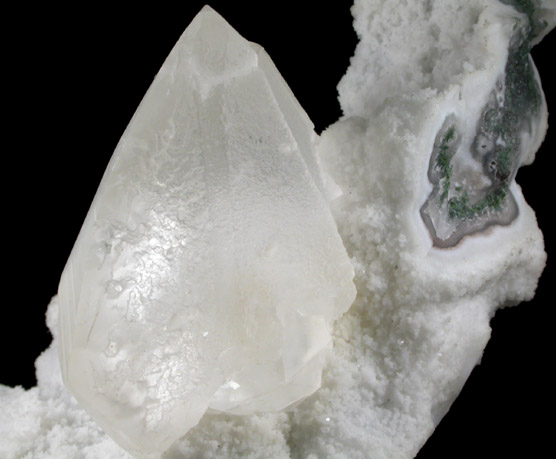 Calcite on Quartz from Nashik District, Maharashtra, India