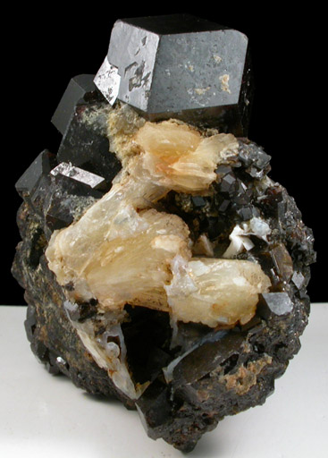 Andradite-Grossular Garnet with Stilbite from Trantimou, Kayes Region, Mali