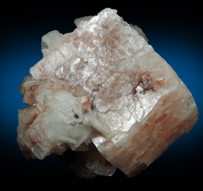 Fluorapophyllite-(K) and Stilbite on Quartz from Nashik District, Maharashtra, India