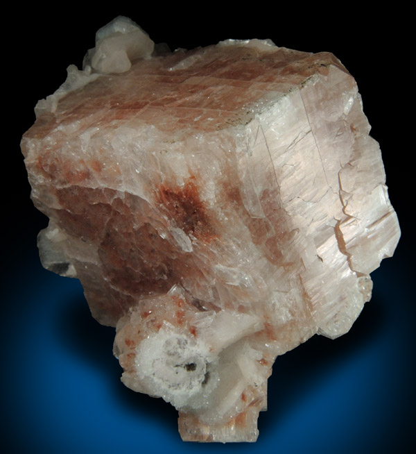 Fluorapophyllite-(K) and Stilbite on Quartz from Nashik District, Maharashtra, India