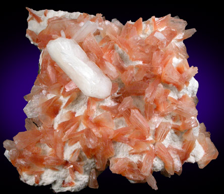 Heulandite and Stilbite on Mordenite from Yeola, Maharashtra, India